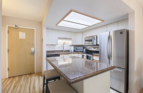 Kihei Condo | Perch - King Suite at Maui Banyan | Steps from the Beach | South Kihei Gem