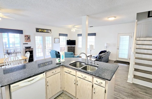 Ono Island House | Bear Point Eagles Tide