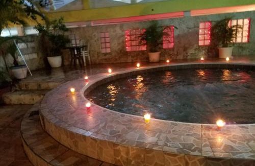 Reparto Ibarra Apartment | TRONCO INN STUDIOS