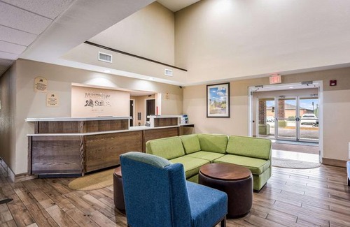 Cedar Rapids Hotel | MainStay Suites Cedar Rapids