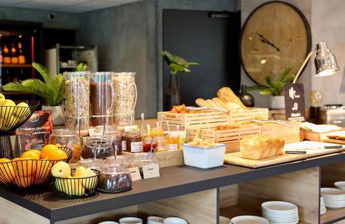 Aubenas Hotel | ibis Aubenas