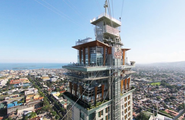 Crown Regency Hotel & Towers Cebu