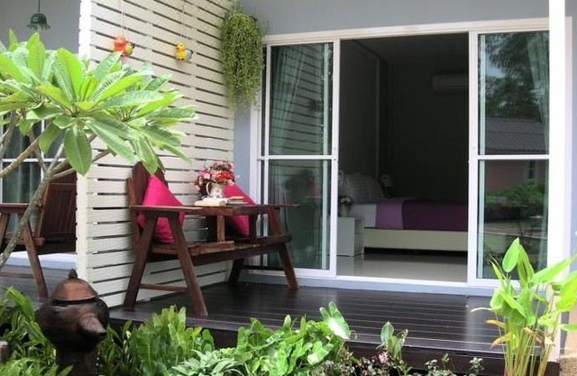 Baan Rim Klong Resort 