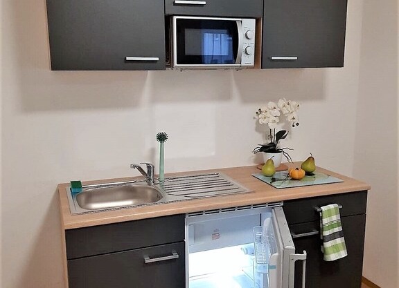 ❤ ApartHomes Nuremberg No. 3, 2-room, Netflix, WiFi, bathroom, kitchen ❤