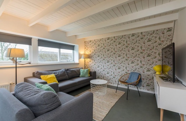 Apartment - Kon. Emmaweg 6 | Vrouwenpolder