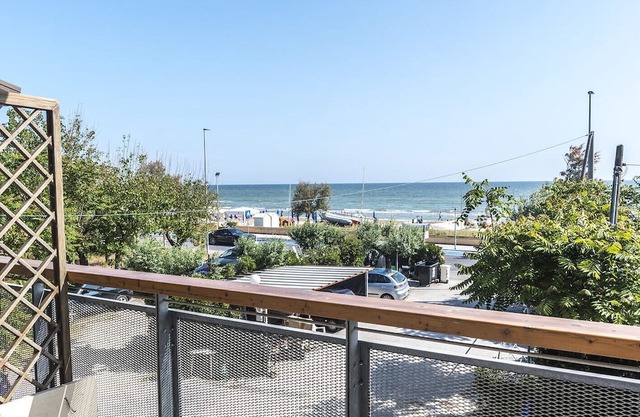 SE006 - Senigallia, one bedroom apartment on the sea with beach