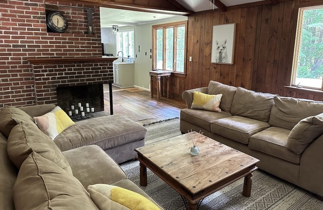 Cozy Cottage in Beautiful Lake Region - Monthly Rental
