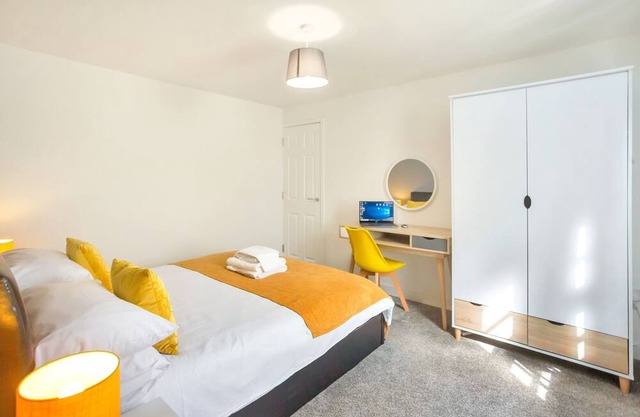 10D Flat 1 St Paul's Apartments - Newly refurbished One-bed Apartment in Central location