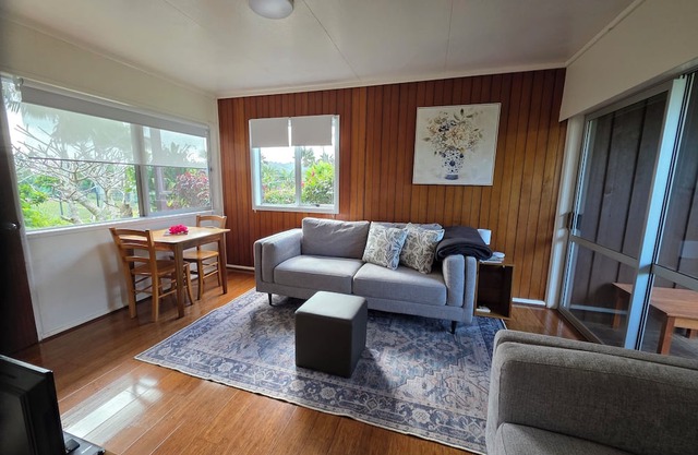 Fletcher Christian Apartments - Isabella Suites