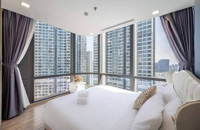 Apartment for Rent at Vinhomes Central Park/Căn Hộ Vinhomes cho Thuê
