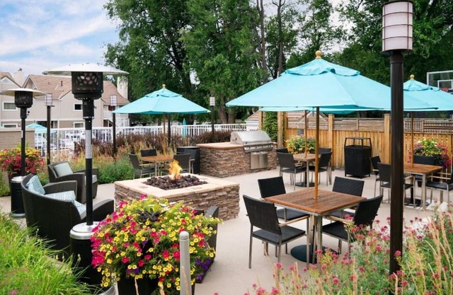 Relax at our Pet-Friendly Hotel in Boulder, CO