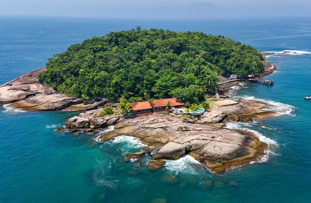 Exclusive Paradise Island