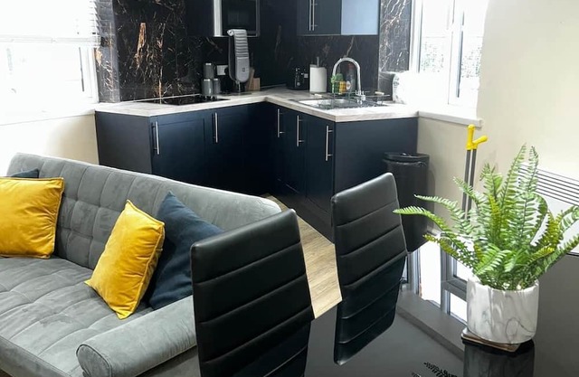 Leeds Urban Retreat- Pet Friendly Flat