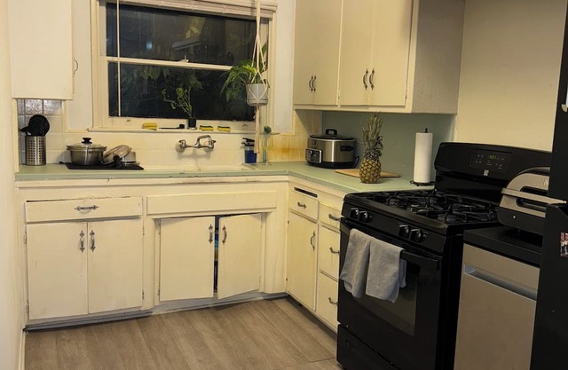 Spacious 1-Bedroom Apartment in Prime North Hollywood!