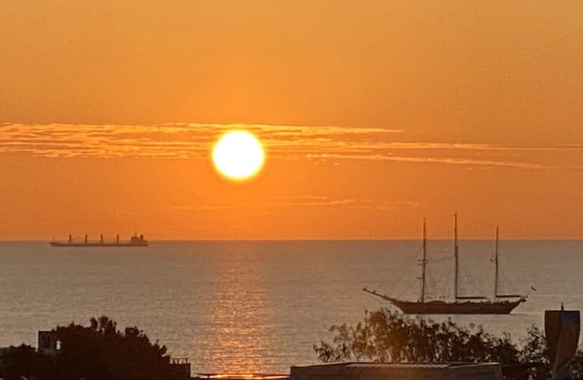 Great space, great location and stunning ocean views