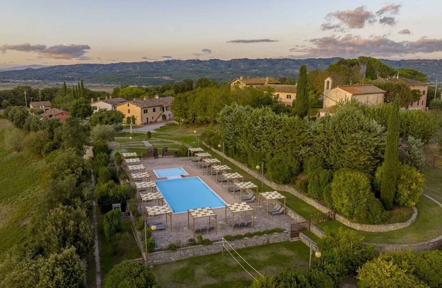 Holiday apartment with garden and air conditioning