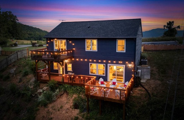The Getaway Lodge near Roanoke/Bedford/Lynchburg
