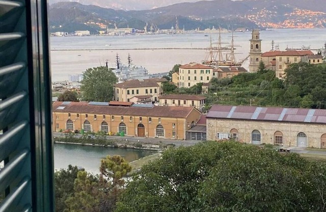 Yono Apartment La Spezia Cinque Terre sea view and garden