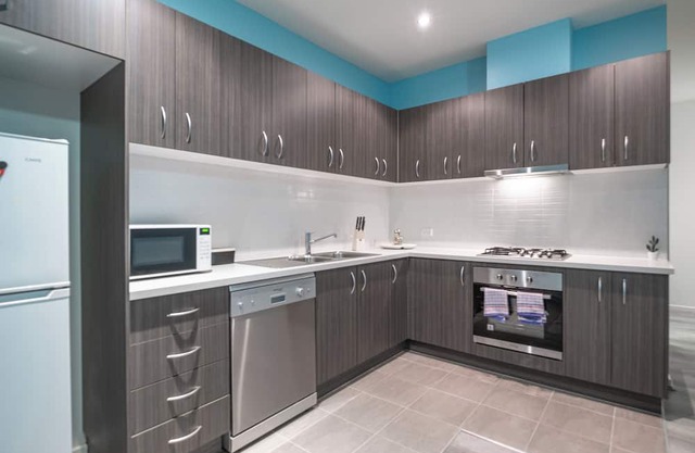 This apartment is a 2 bedroom(s), 1 bathrooms, located in Braybrook , VIC.