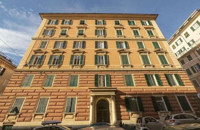 Gold - Elegant and comfortable three-room apartment