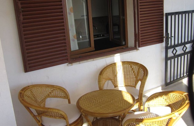 Holiday Home 'Capo Comino A Due Passi Dal Mare' with Sea View, Private Terrace and Private Garden