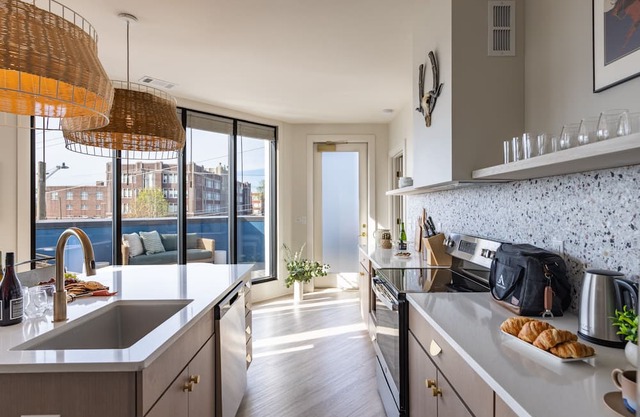 Outrider 105 by AvantStay | 5mins to Broadway + Downtown