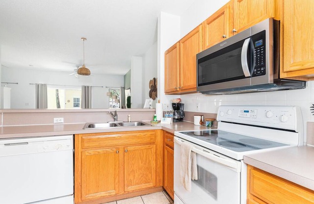 Tranquil Townhome Close to All
