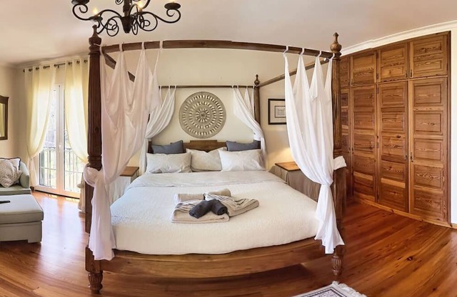 Quinta Martin Modern retreat