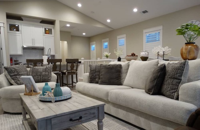 Ocean Close - Monterey Bay Beach Bungalow