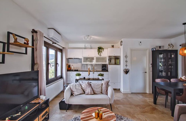Club Villamar - Modern villa with a private pool, 6000 meters from the beach, located in a quiet .
