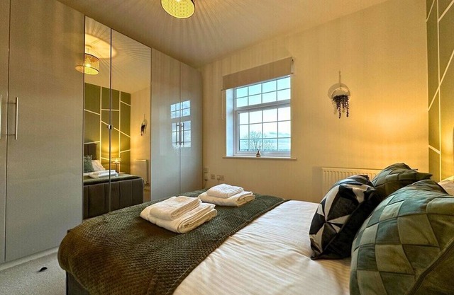 Stylish Serviced Apartment - Near City Centre