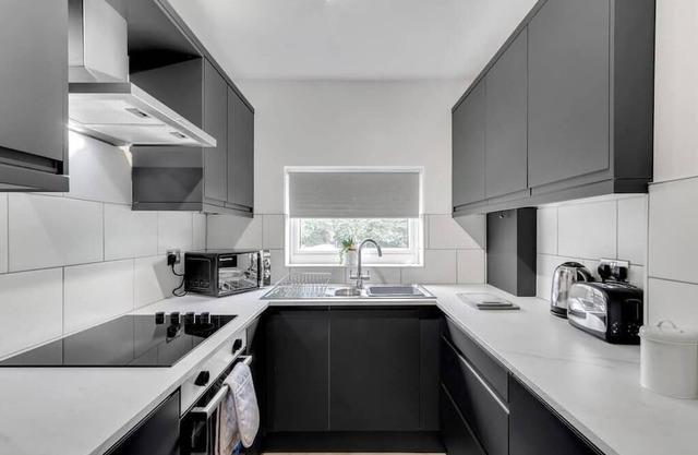 Stylish 1bed apartment w/parking
