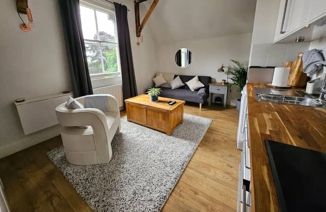 Pass the Keys | Charming 1 Bedroom Apartment in Historic Barbourne