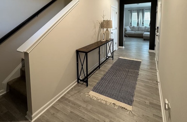 Home away from home! near Fort Jackson military base and downtown USC!