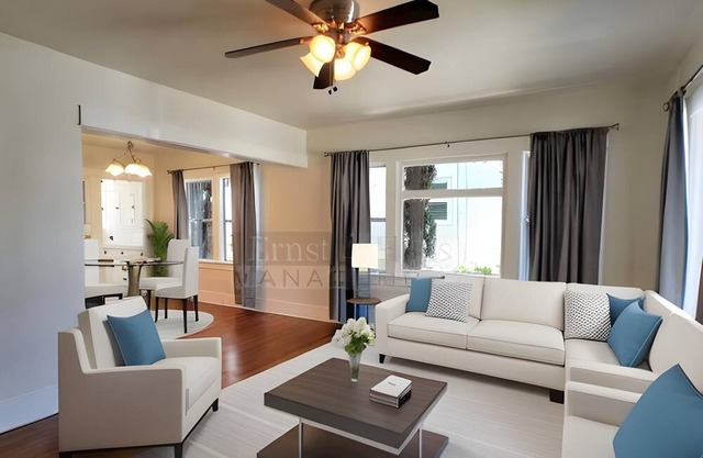 Alamitos Beach Bugalow - Walk to downtown, beach and 4th Street corridor!