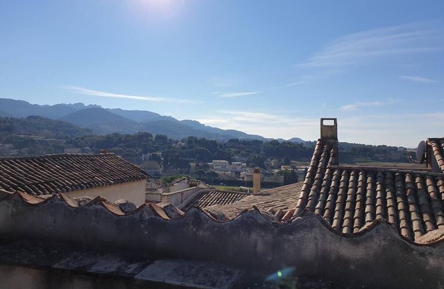 Holiday Home 'L'angélus' with Terrace, Wi-Fi and Air Conditioning