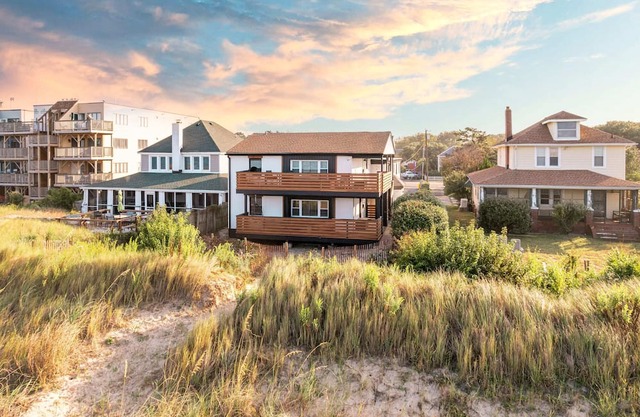 STAND ALONE HOUSE / Beach Front / Newly Renovated
