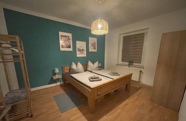 Ferienwohnung Apartment in der Innenstadt von Pasewalk, Parkplatz vor der Tür