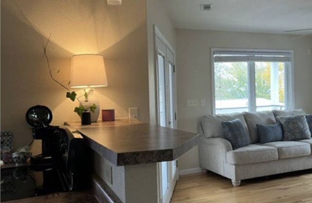 Mount Sequoyah 1-Bedroom Guest House with Balcony