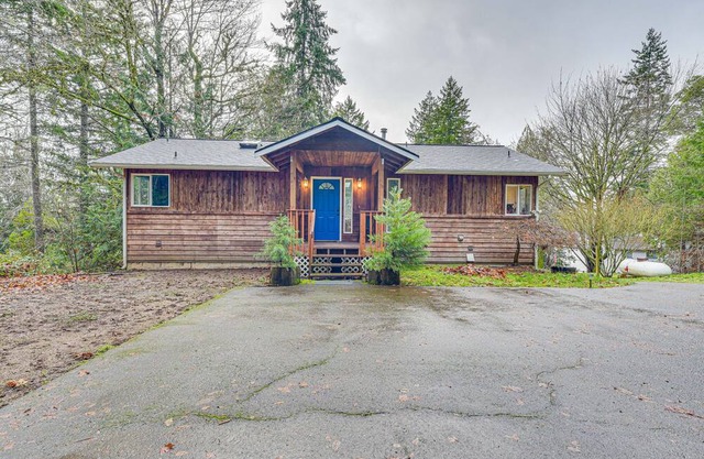 Serene Shelton Home - Puget Sound Access!