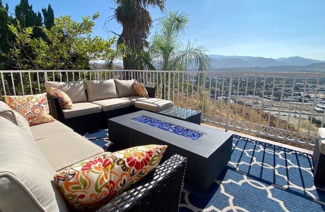 Southern California Dreaming... Massive Home to Enjoy