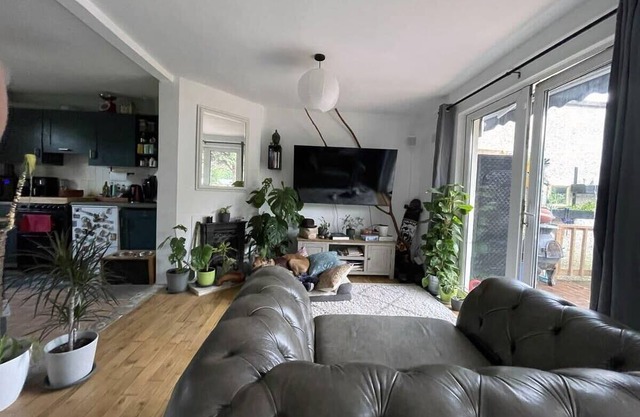 Spacious 2BD Terrace House w/Garden - Dublin!