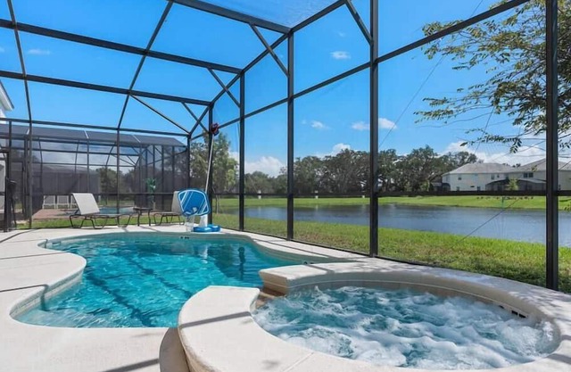 SUPER BOHO 45- 8BDR/6BA SLEEPs 28 W/AMENITYs PASS!