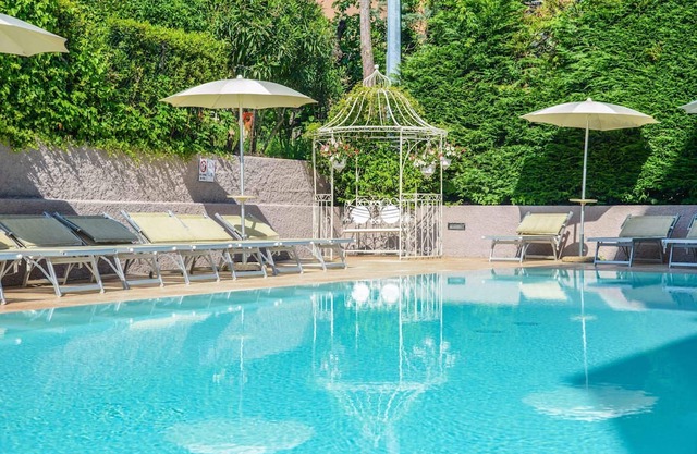 Holiday apartment with pool and balcony