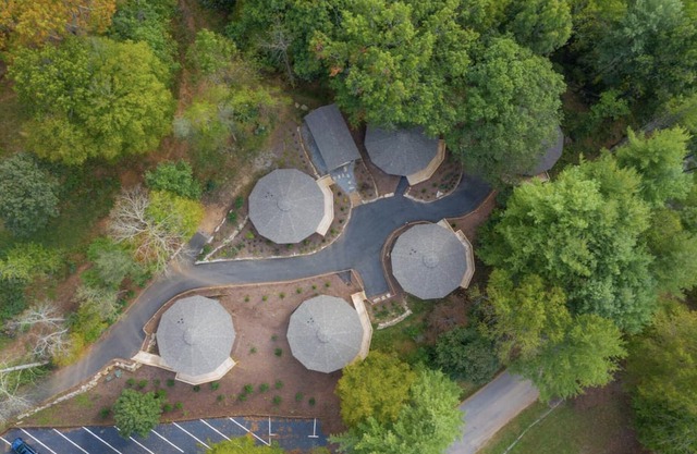 Tree House 5 at Springdale: Resort Home with Golf and Pool Access!