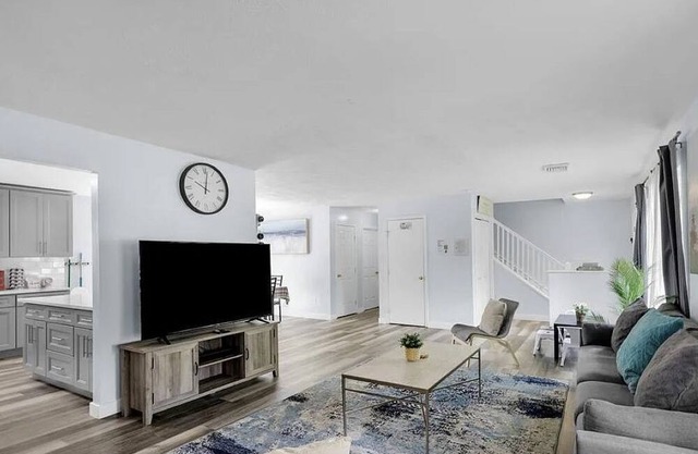 Beautiful 5BR Pocono Getaway - Fire Pit, Game Room