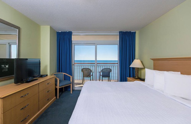 4 Elegant 2 Bedroom Units with Stunning Views & Balcony – Great for Families