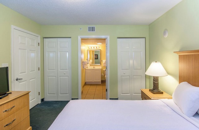 4 Units - Tranquil Oceanfront Getaway w/Balcony – Minutes from Top Attractions