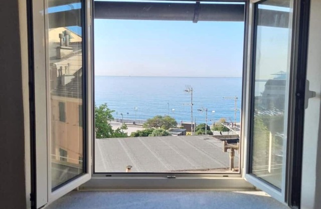 Apartment 'Bedliving Nel Blu' with Sea View, Wi-Fi and Air Conditioning