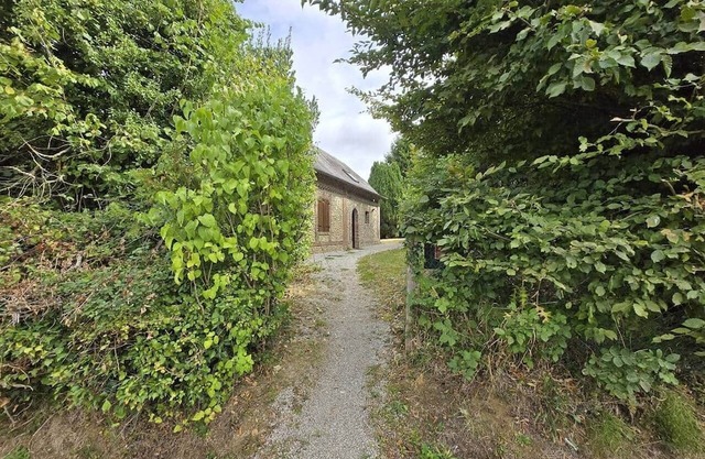 Authentic Normandy & large plot